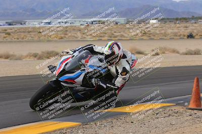 media/Dec-17-2022-SoCal Trackdays (Sat) [[224abd9271]]/Turn 9 Inside (1pm)/